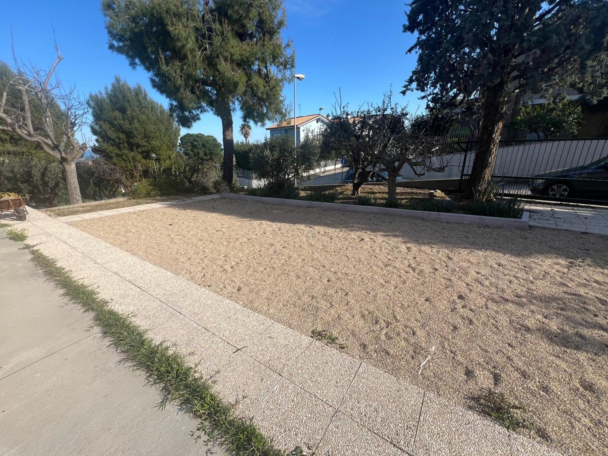 Rosa Nel Verde - Vista D'Amare San Benedetto del Tronto Kültér fotó